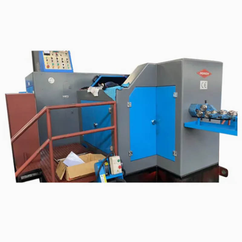 Máy chế tạo bu lông tự động