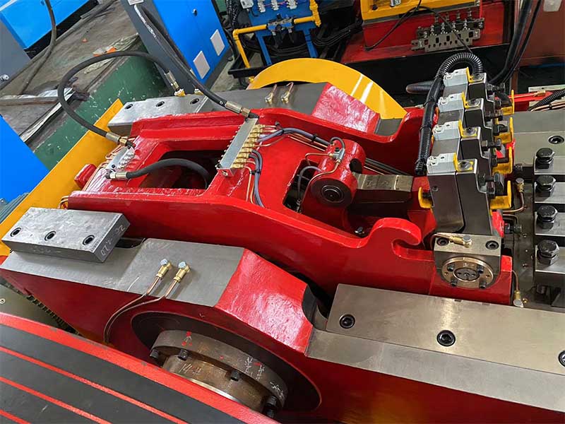 4 Die 4 Station Bolt Former